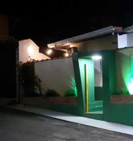 Hostel Office- Hospedagem Climatizada Quartos E Apartamentos Privativos إكستريما المظهر الخارجي الصورة