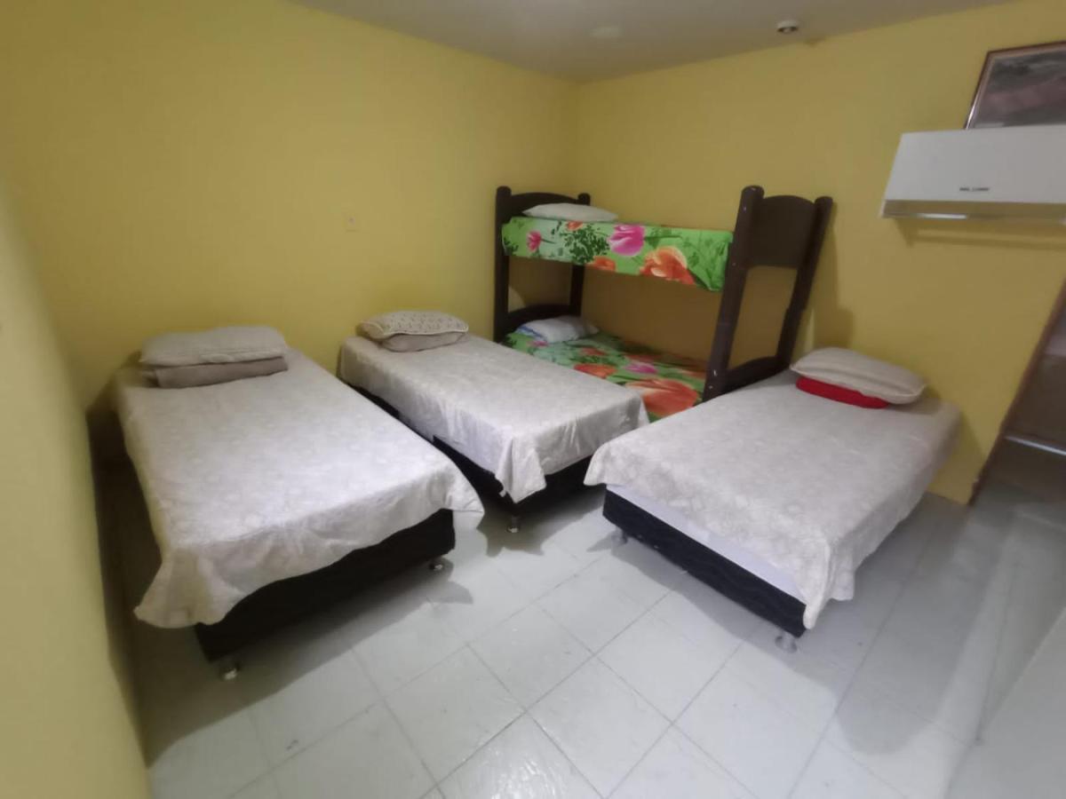 Hostel Office- Hospedagem Climatizada Quartos E Apartamentos Privativos إكستريما المظهر الخارجي الصورة
